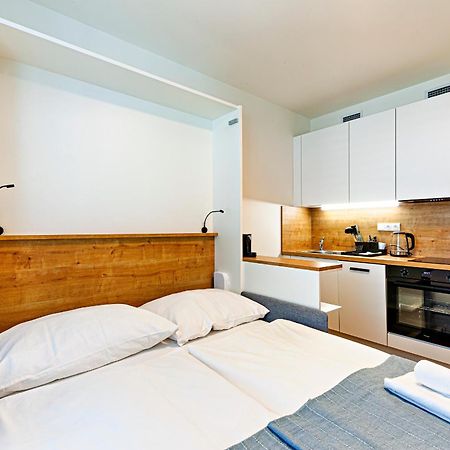 Kora Apartments Andel Praga Esterno foto